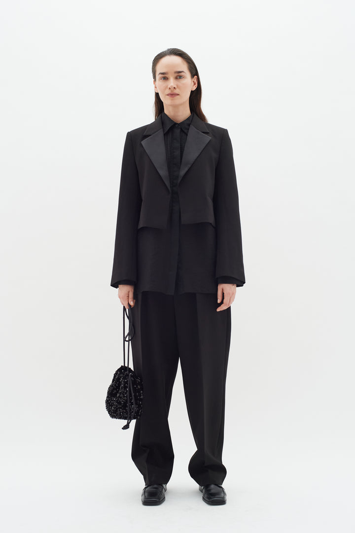 Blazer court tuxedo avec satin Yael