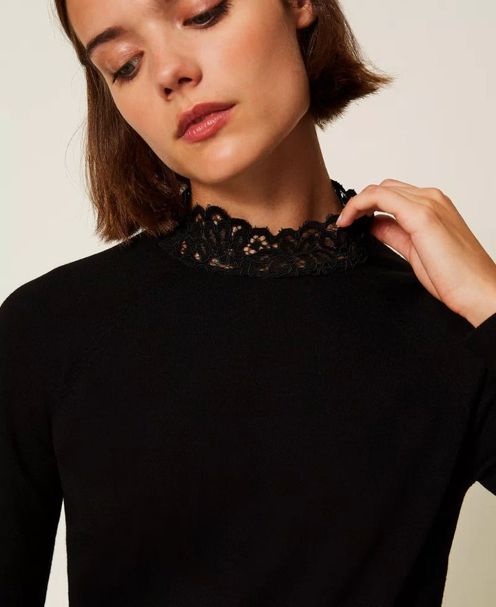 Ensemble pull et jupe midi avec dentelle