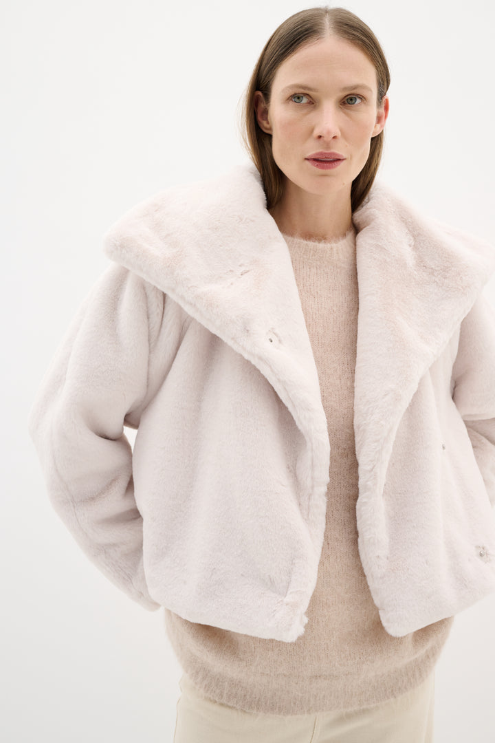 Manteau court en fausse fourrure Yobo