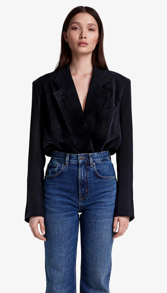 Veston justaucorps avec épaules structurées