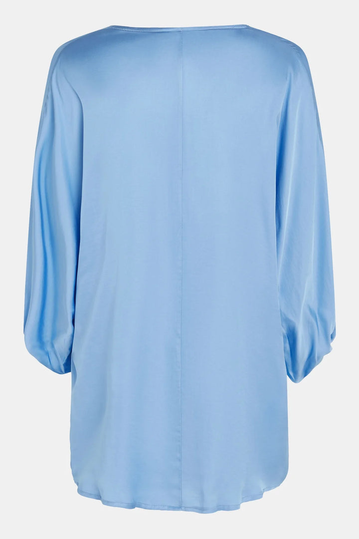 Blouse en satin avec col V