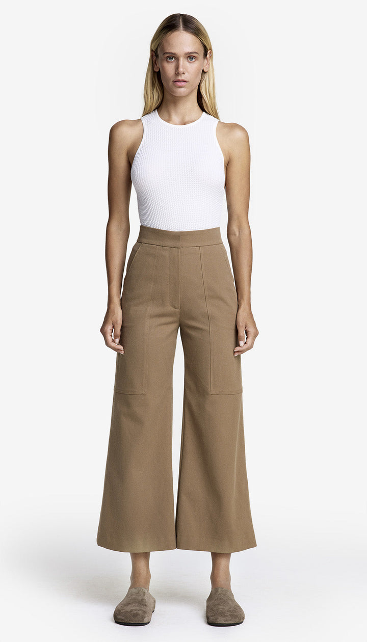 Pantalon évasé de longueur culotte