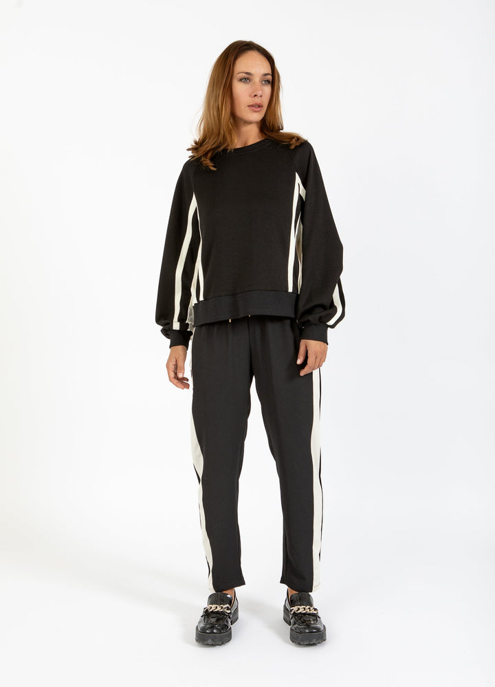 Jogging style sportif avec bandes latérales