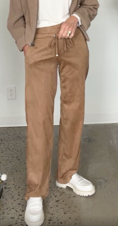 Pantalon suède jambe droite extensible Candice