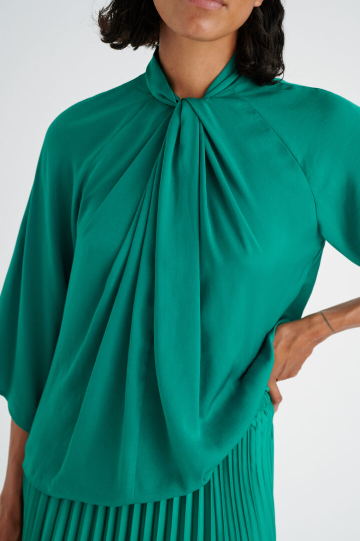 COMMENT CHOISIR ET PORTER LE VERT DE L'AUTOMNE? 