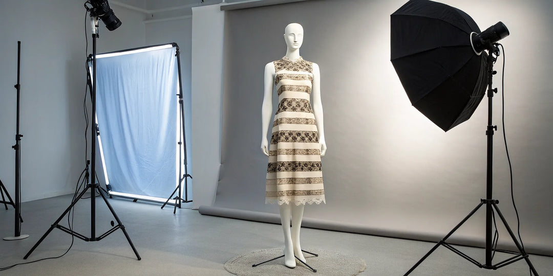 La robe au cœur de l'illusion d'optique sur sa couleur bleu et noir ou blanc et or.