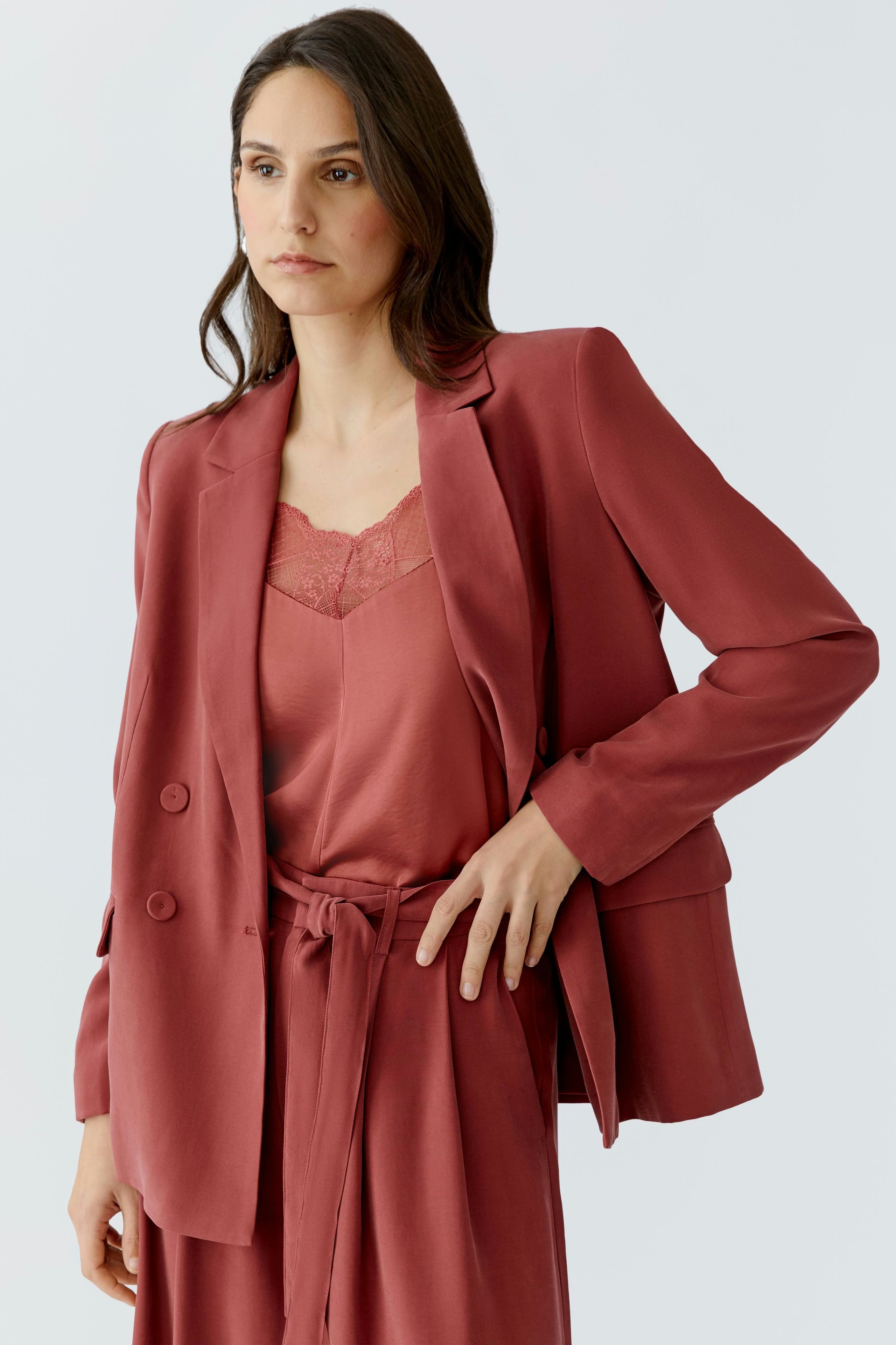 Jeudi Midi Mode // Comment bâtir sa garde-robe de travail ? - 12 mars ...