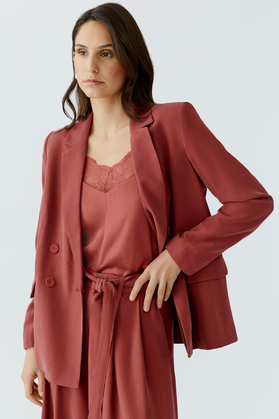 Jeudi Midi Mode // Comment bâtir sa garde-robe de travail ? - 12 mars 2026