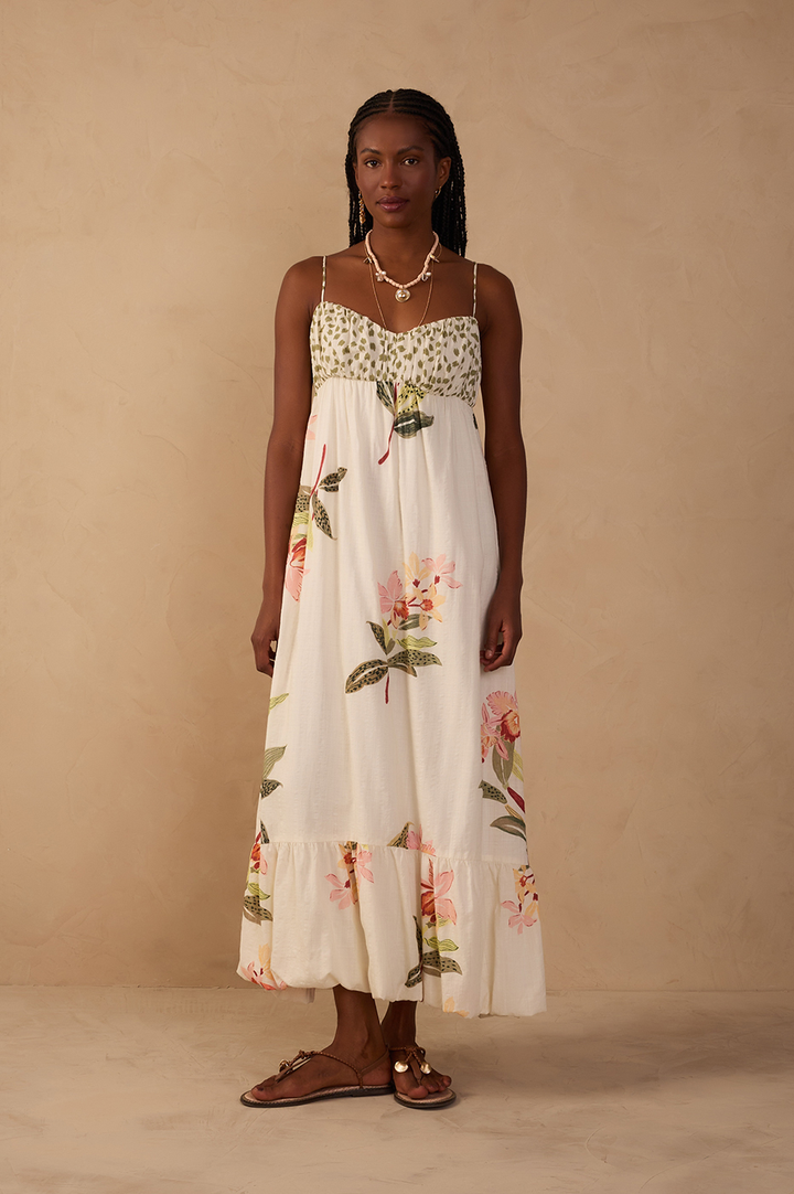 Robe longue florale à encolure coeur