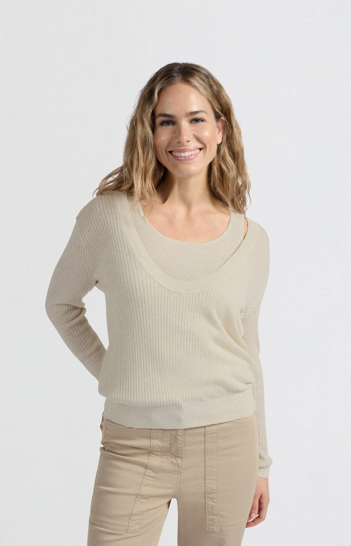 Pull côtelé à épaules dénudées avec camisole