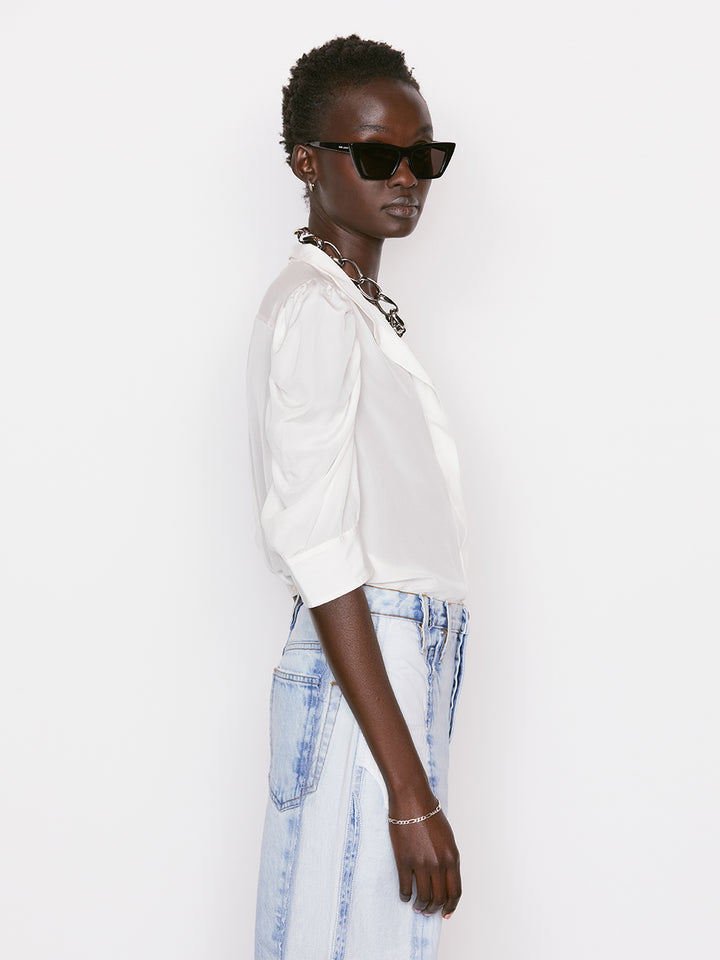 Blouse de soie blanc cassé