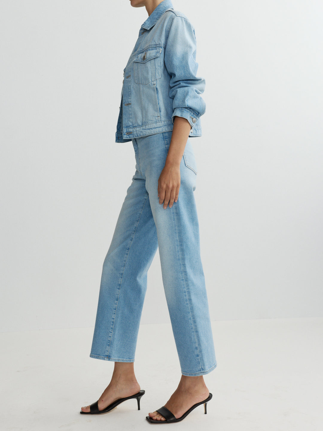 Jeans à jambe large et taille haute Karmine