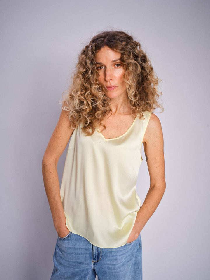 Camisole en soie avec col V Astrid