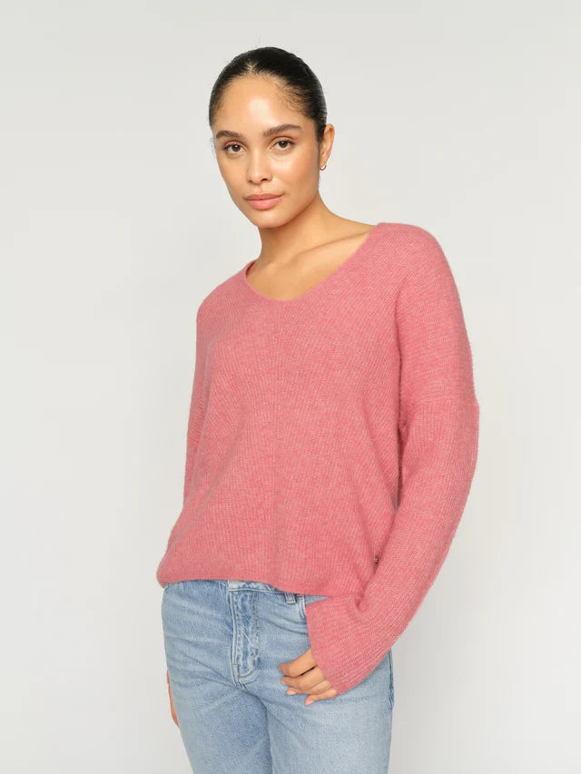 Pull en laine avec col V Thora