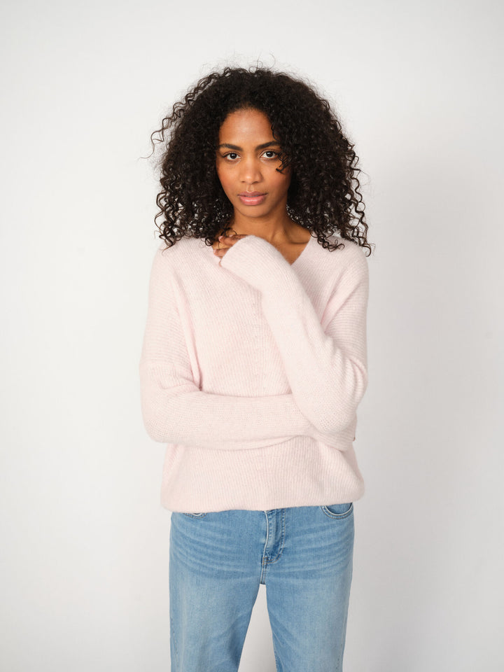 Pull en laine avec col V Thora