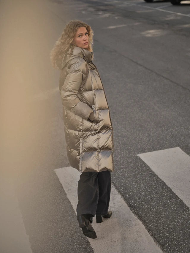Manteau long matelassé à capuchon Nova