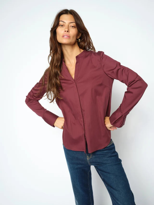 Chemise ajustée à encolure en V Matthea