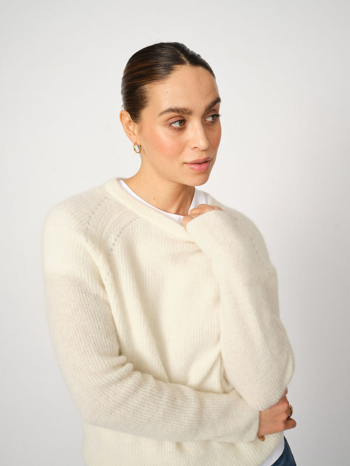 Pull en laine avec col rond Tammy Thora