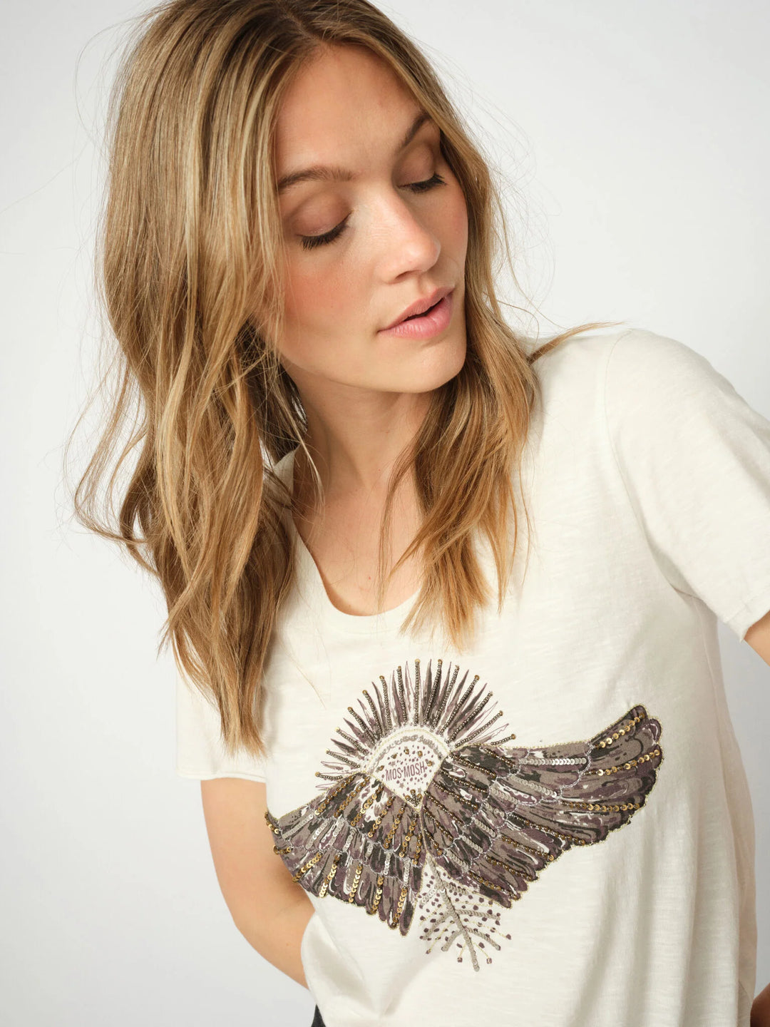 T-shirt avec perles et motif d'ailes Nadine