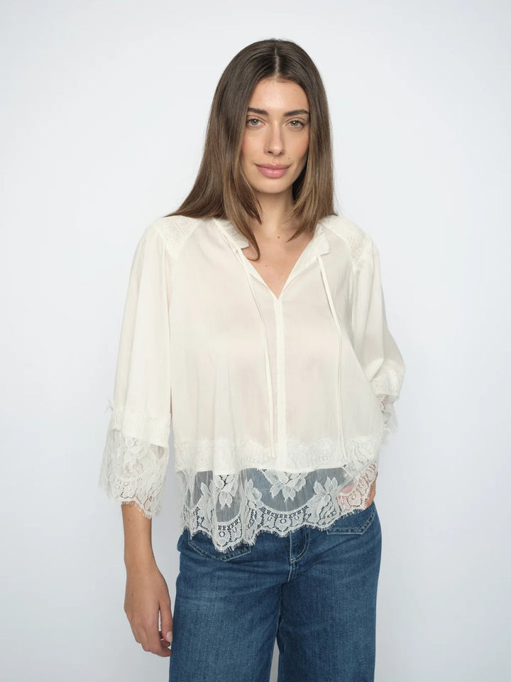 Blouse ample Eisa Tess à dentelle