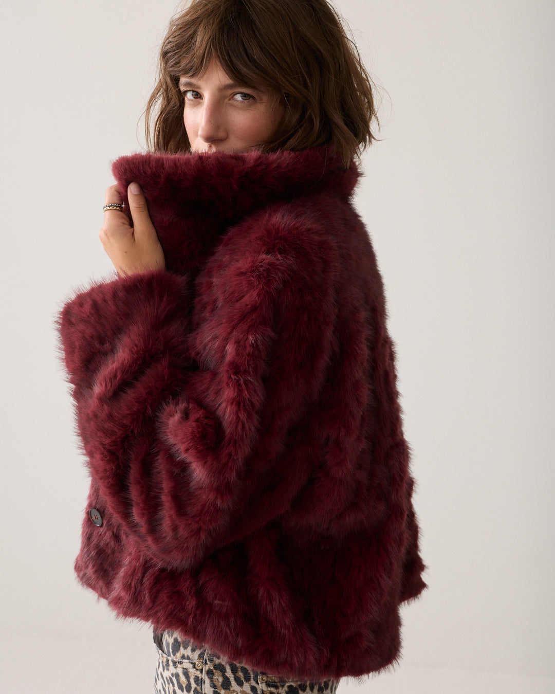 Veste en fausse fourrure à col montant