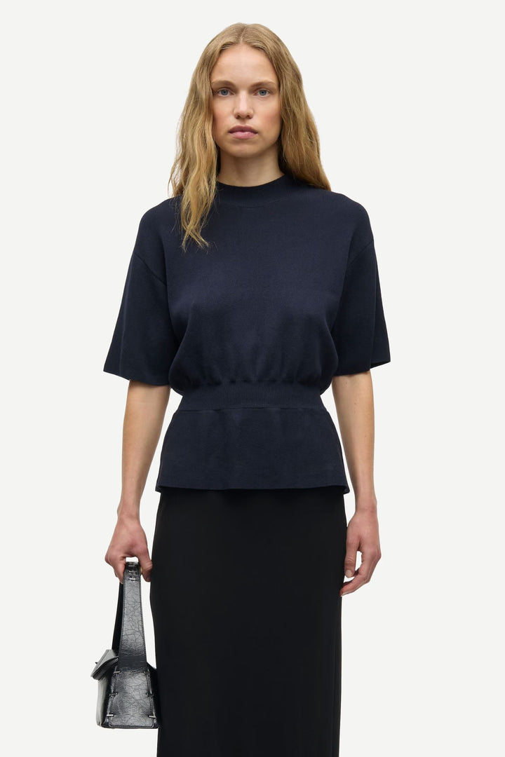 Pull manches courtes à taille ajustée Satatiana