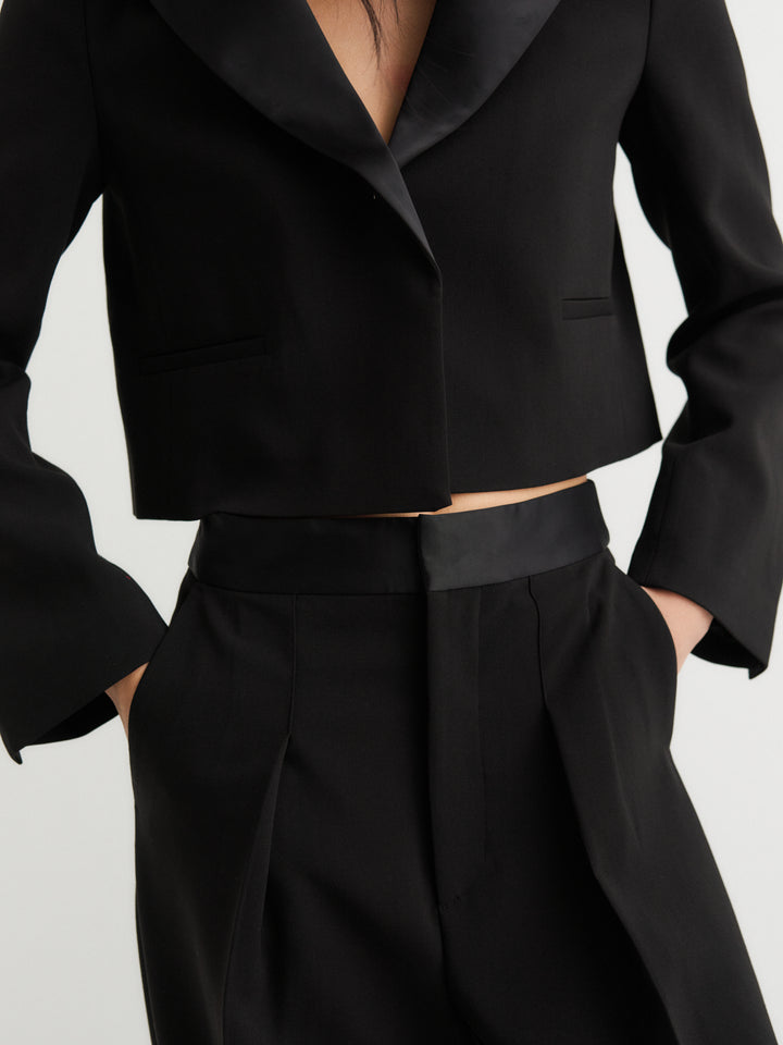 Blazer court tuxedo avec satin Yael
