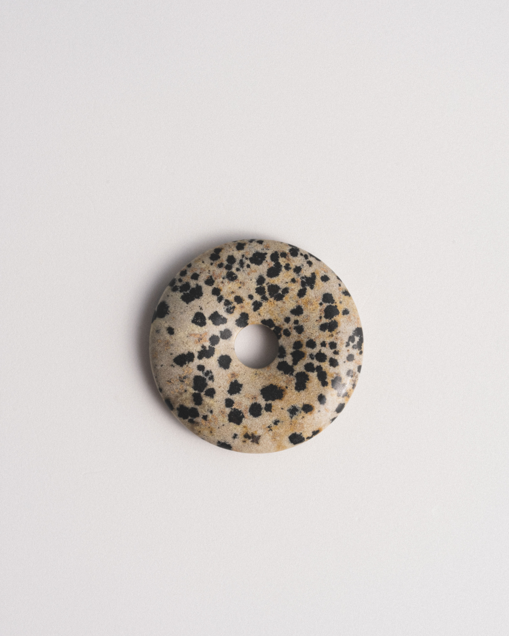 Pendentif rond en pierre Dalmatian Jasper
