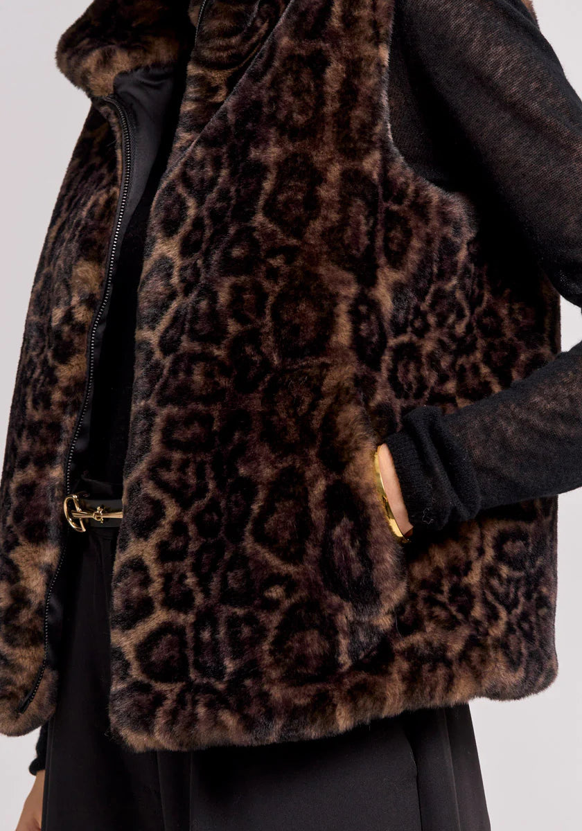 Gilet en fausse fourrure avec motif léopard