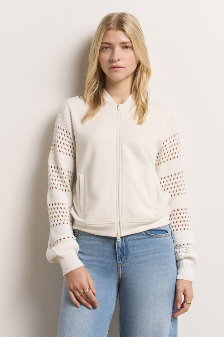 Veste texturée à manches ajourées