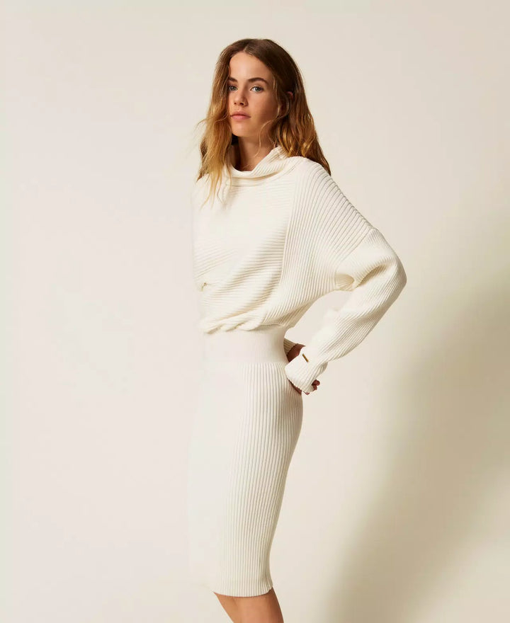 Robe midi en maille côtelée