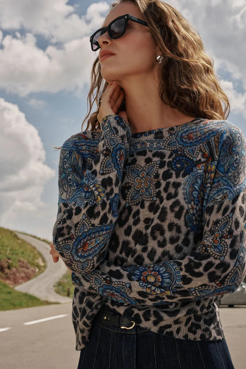Pull fin à motif léopard cachemire Leo