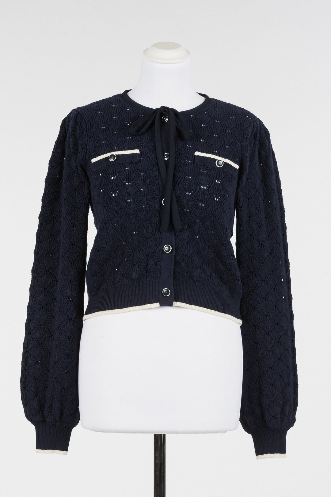 Cardigan en tricot ajouré