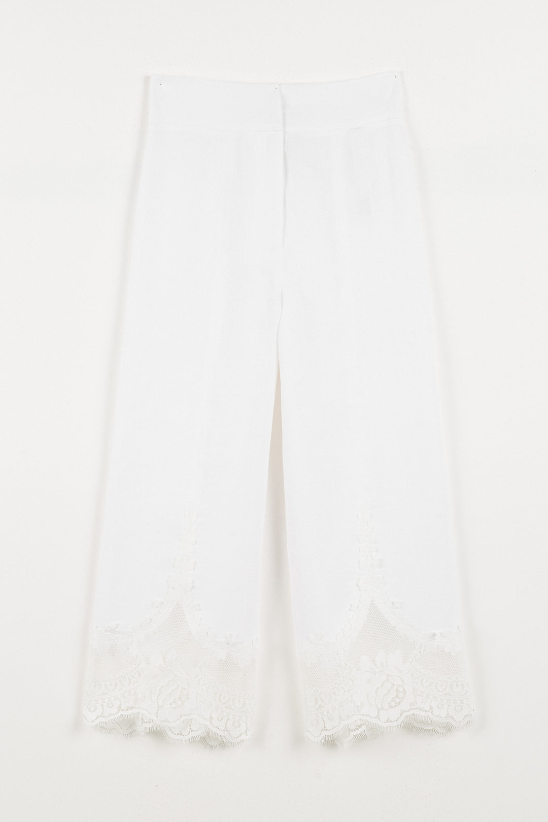 Ensemble chemise et pantalon en lin et dentelle