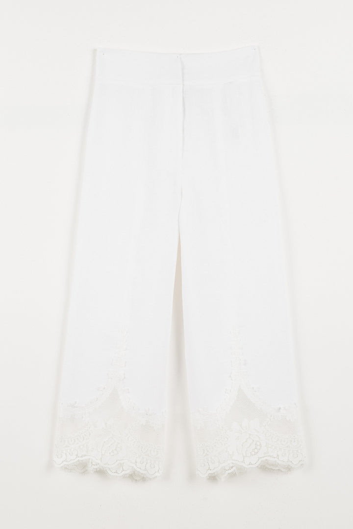 Ensemble chemise et pantalon en lin et dentelle