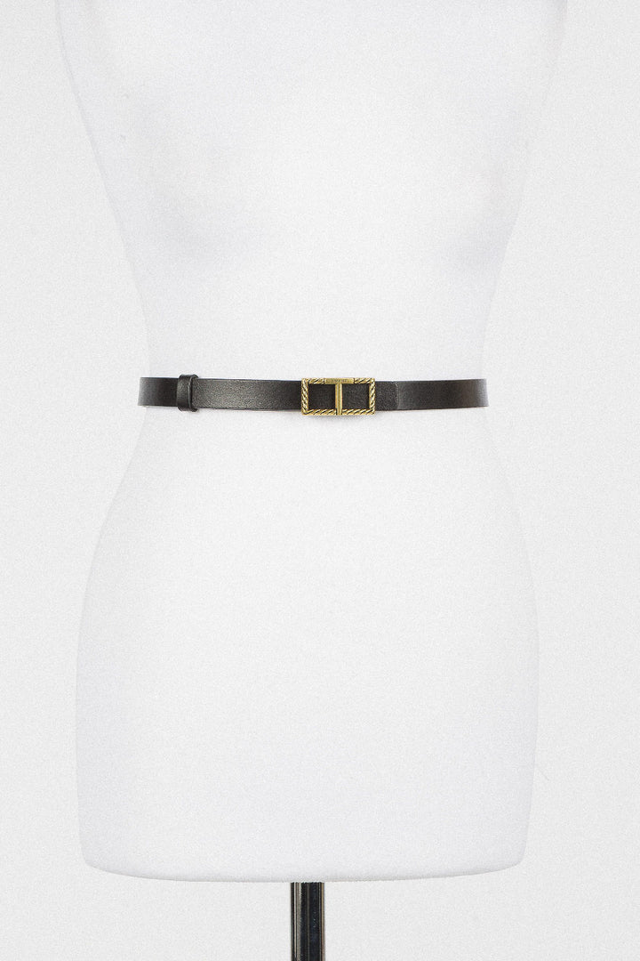 Ceinture réversible à boucle pivotante