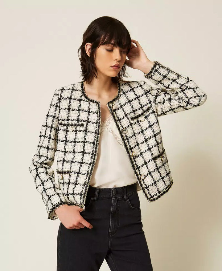 Veste courte à carreaux et finitions contrastantes