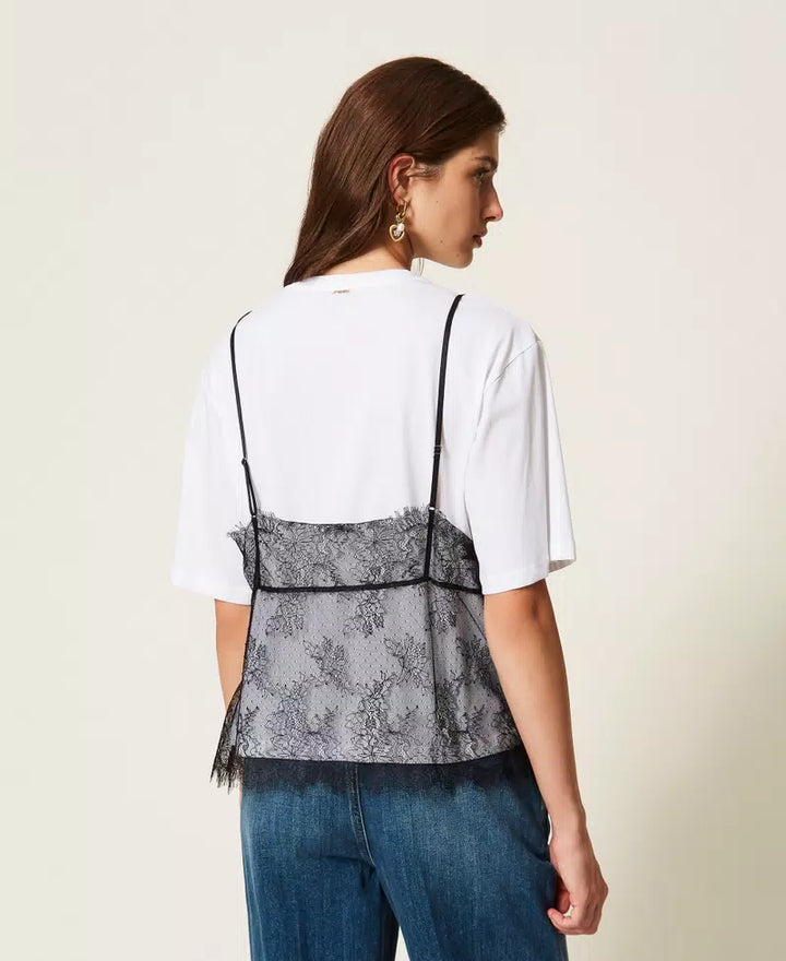 T-shirt avec camisole en dentelle