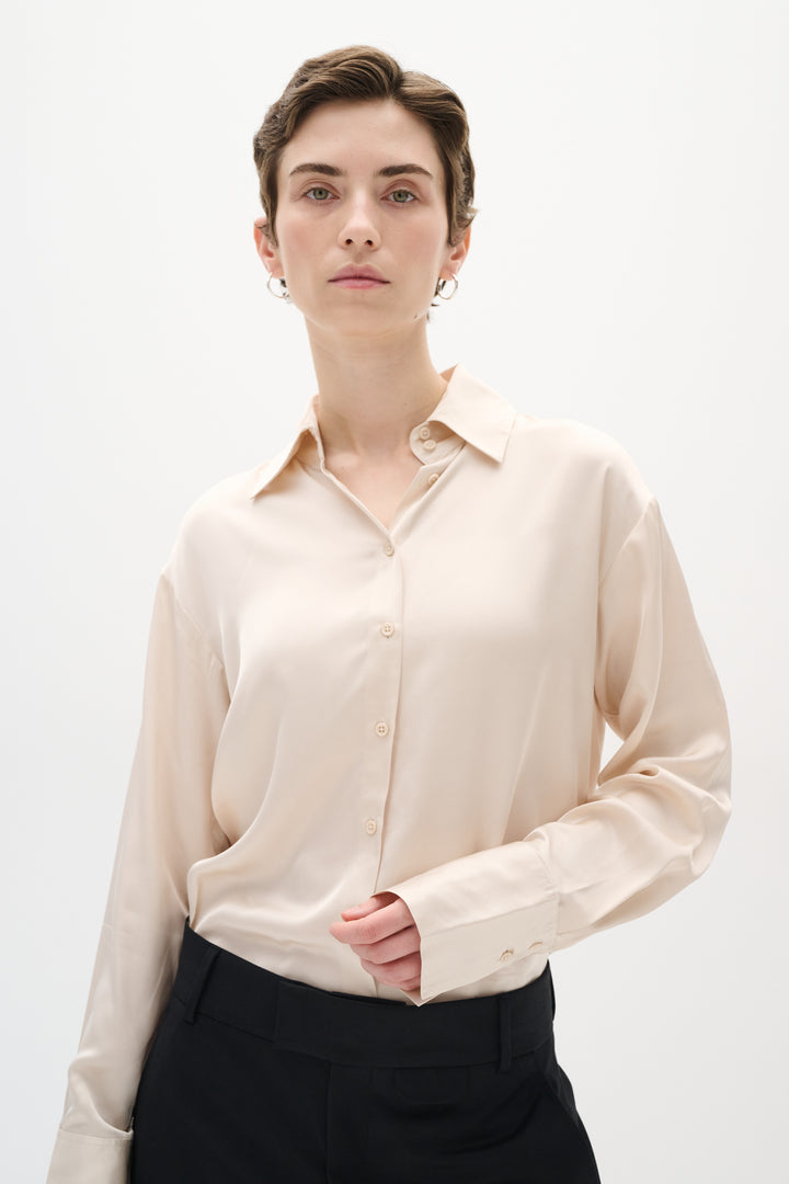 Chemisier satiné avec col classique Pauline