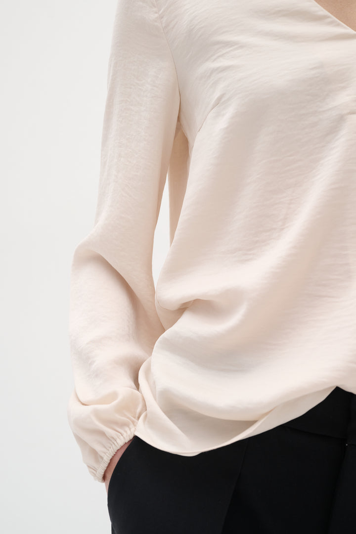 Blouse légère avec col V Rinda