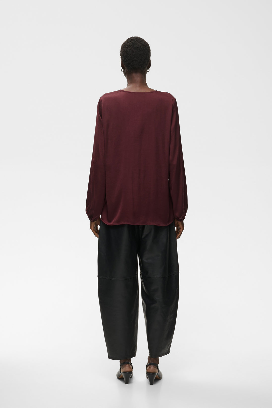 Blouse satinée col en V Rinda