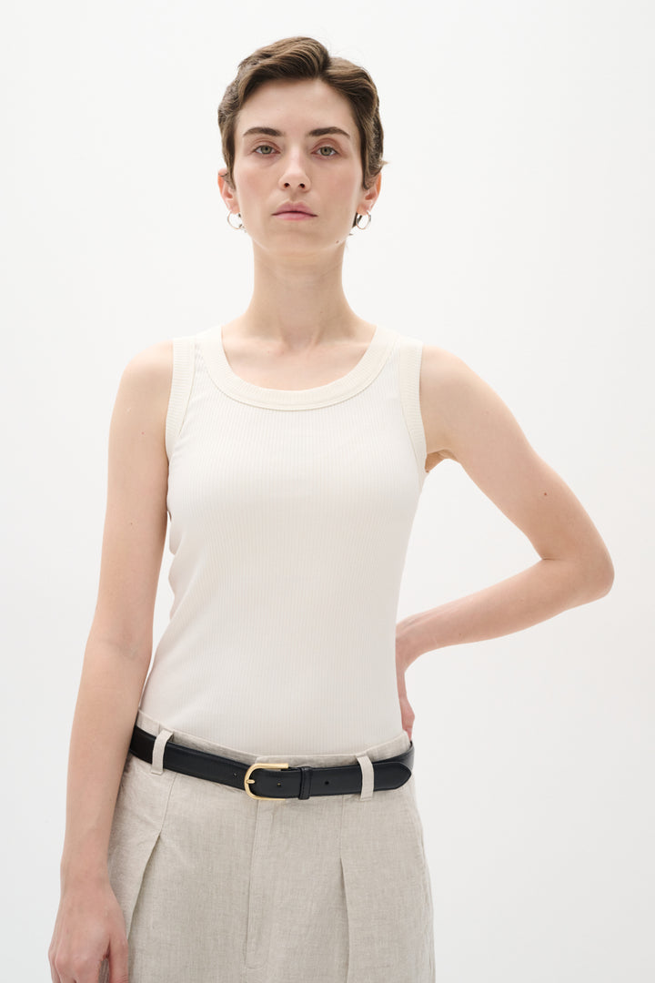 Camisole côtelée avec col rond Dagna