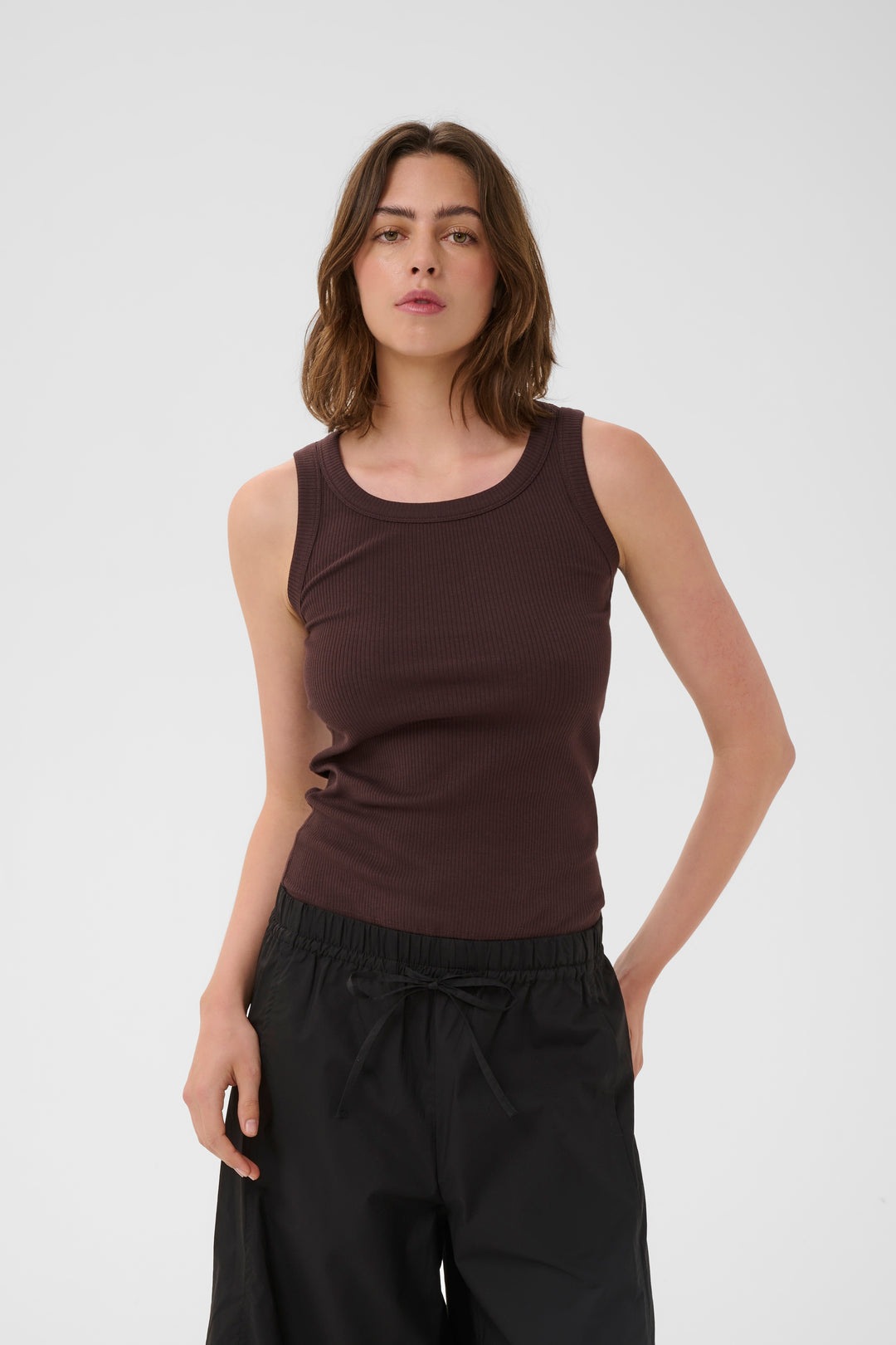 Camisole côtelée avec col rond Dagna