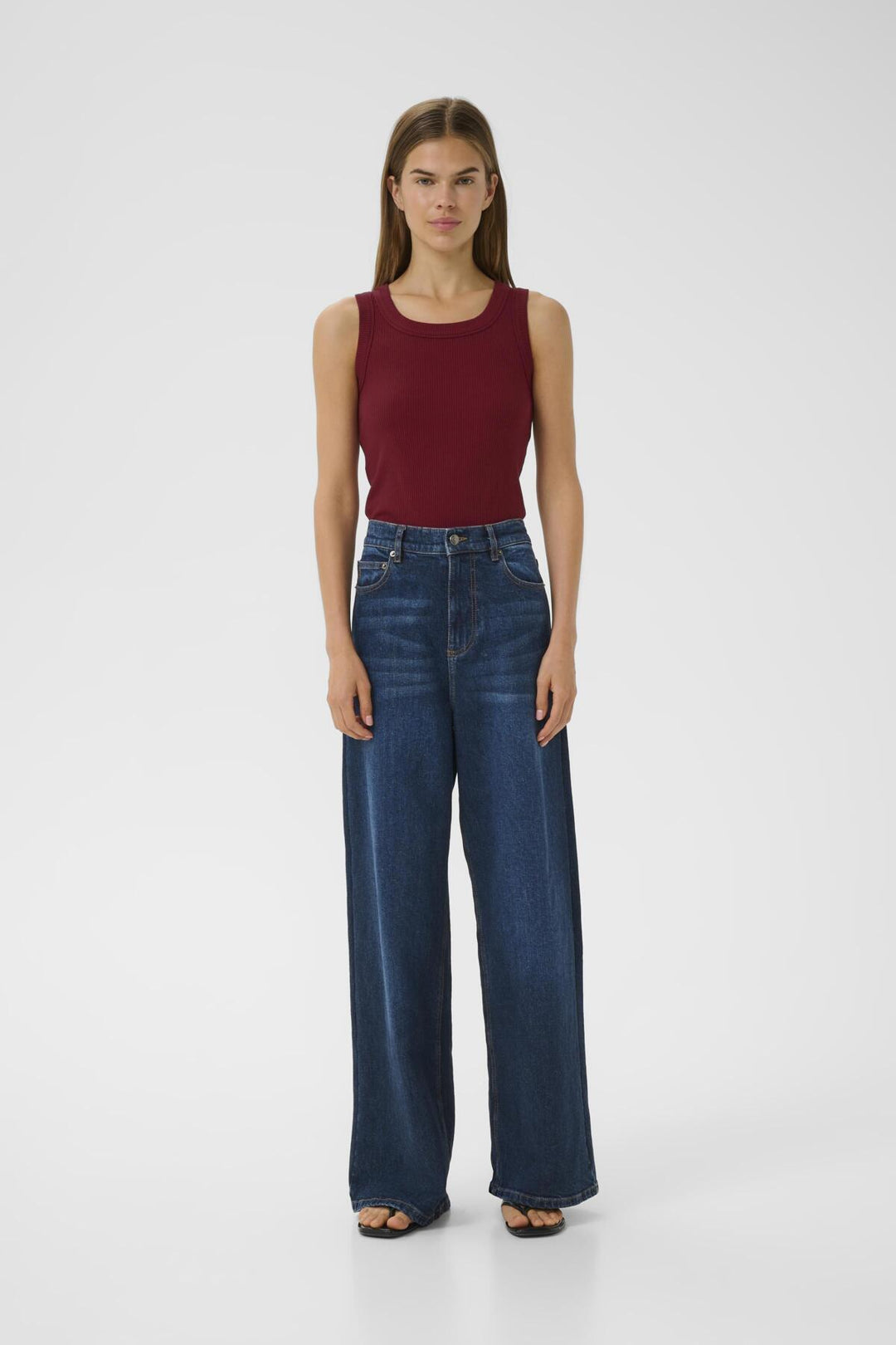 Camisole côtelée avec col rond Dagna