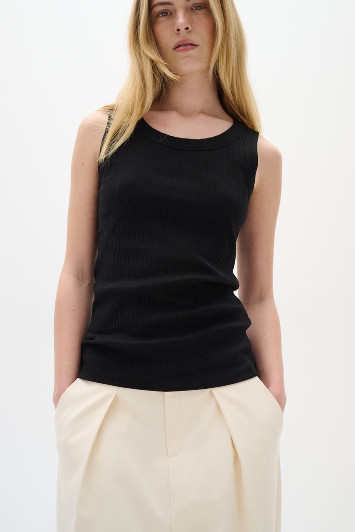 Camisole côtelée avec col rond Dagna