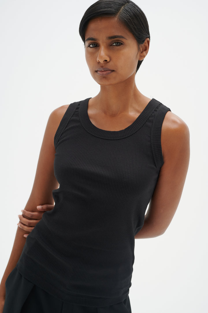 Camisole côtelée avec col rond Dagna
