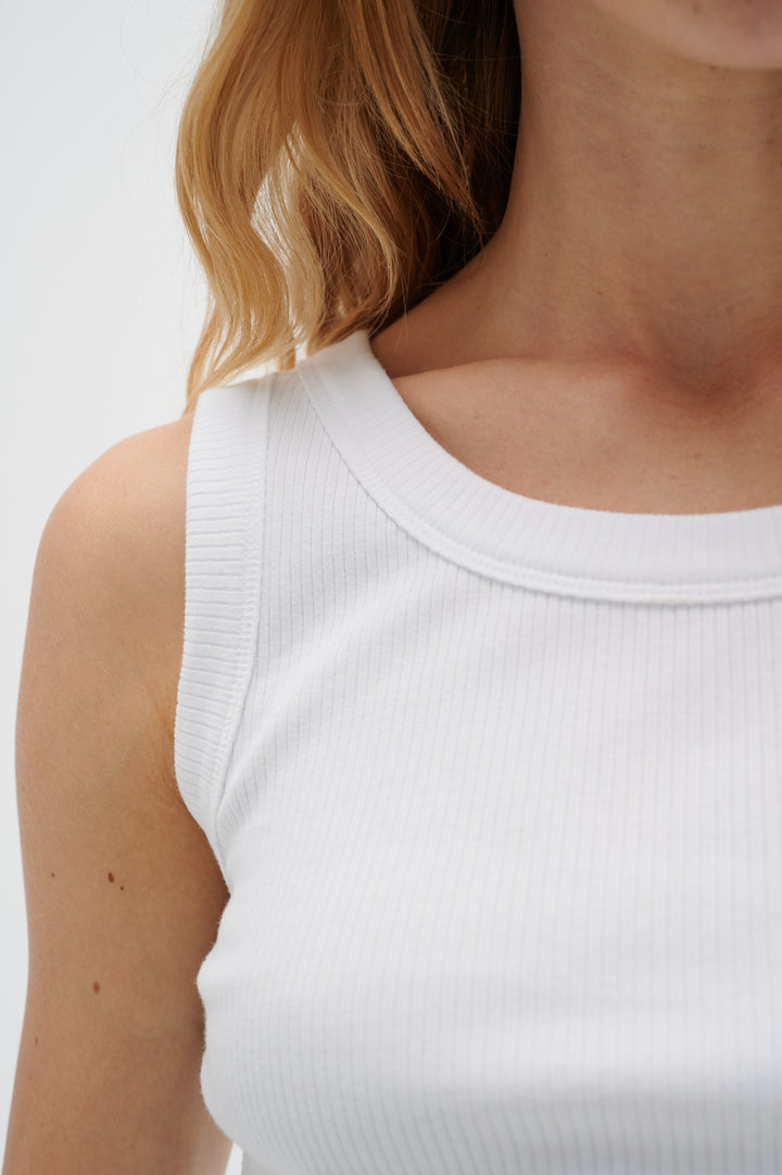 Camisole côtelée avec col rond Dagna