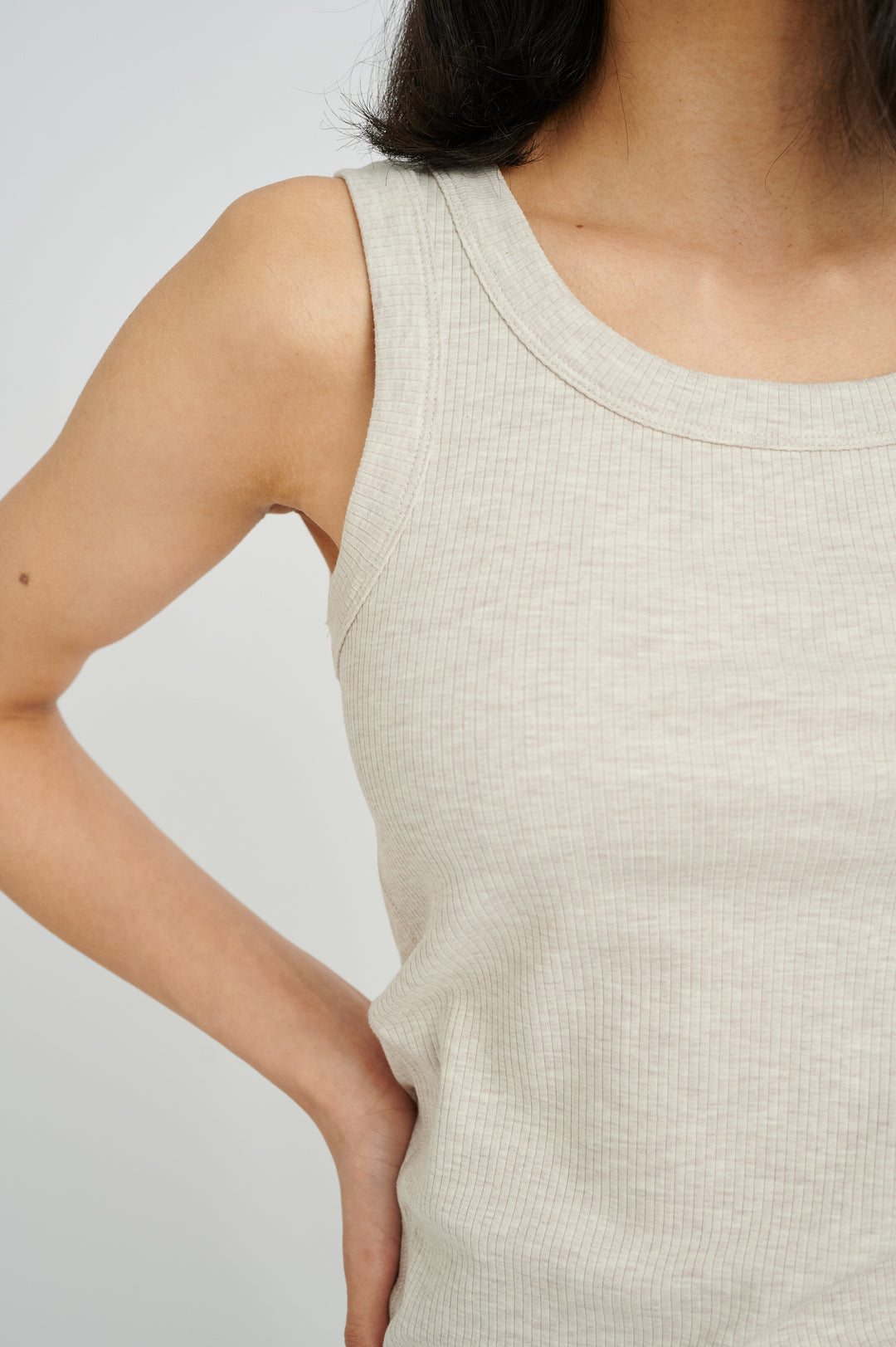 Camisole côtelée avec col rond Dagna