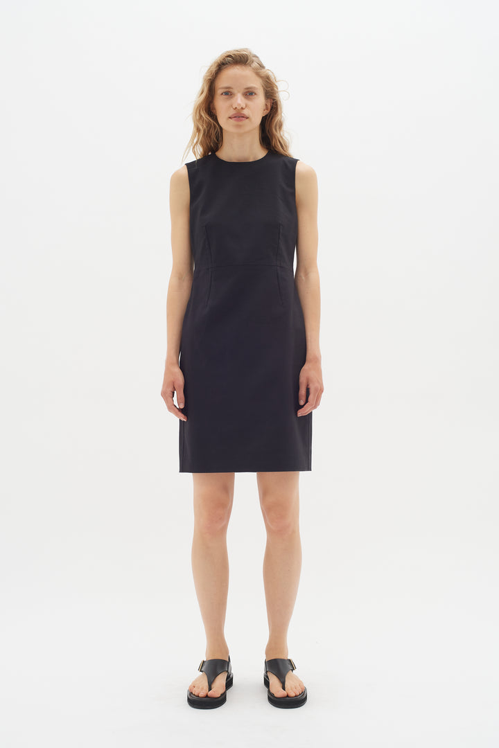 Robe courte sans manches Ziggi