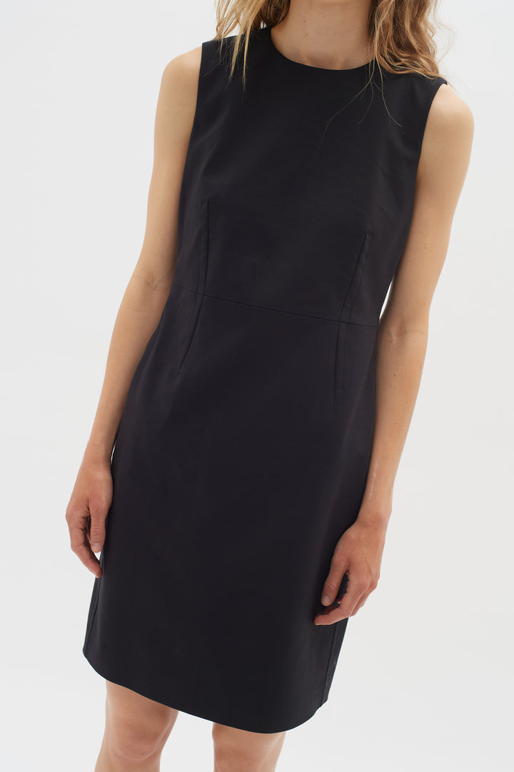 Robe courte sans manches Ziggi